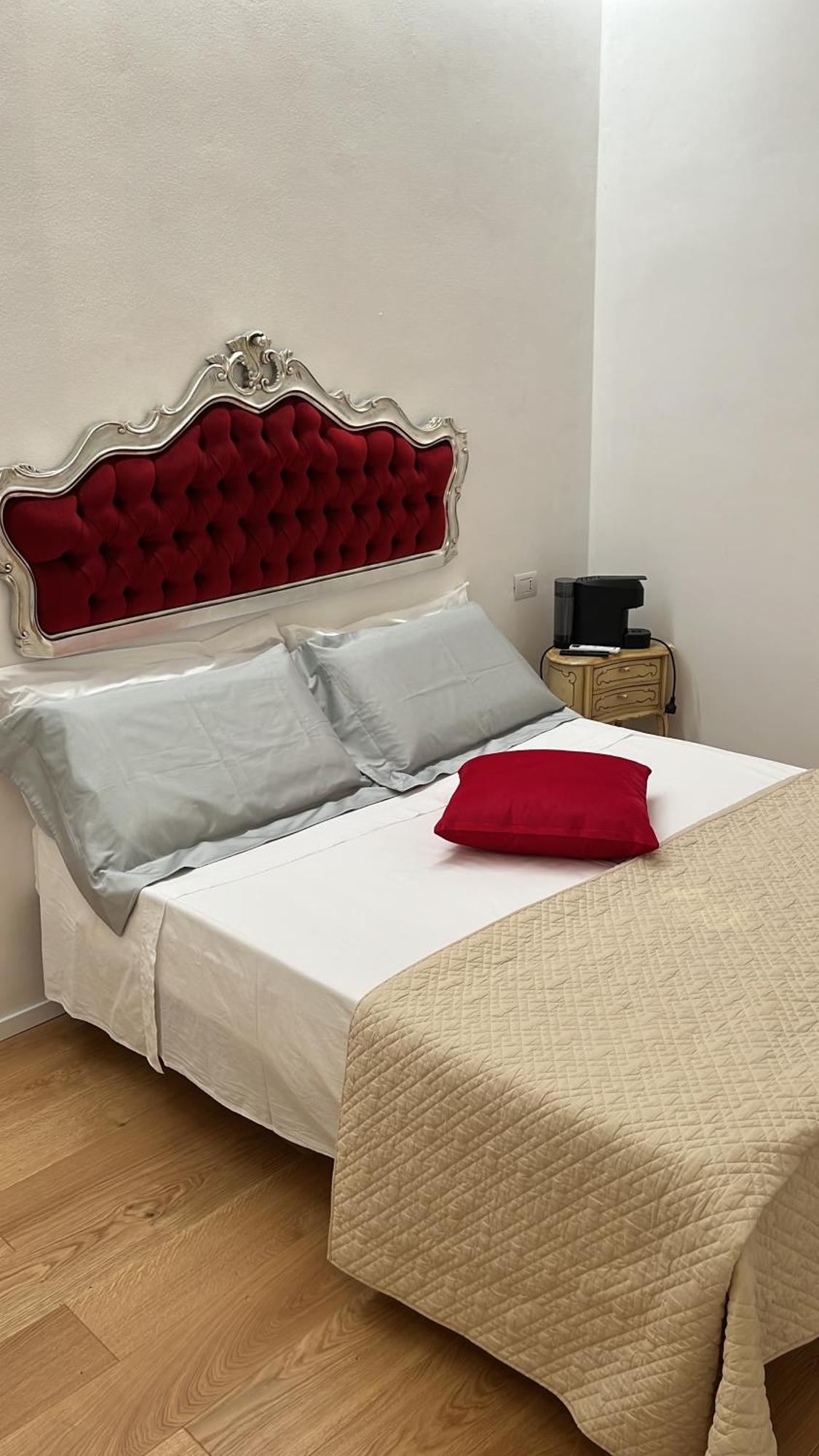 מנפרדוניה Rosarias Rooms מראה חיצוני תמונה