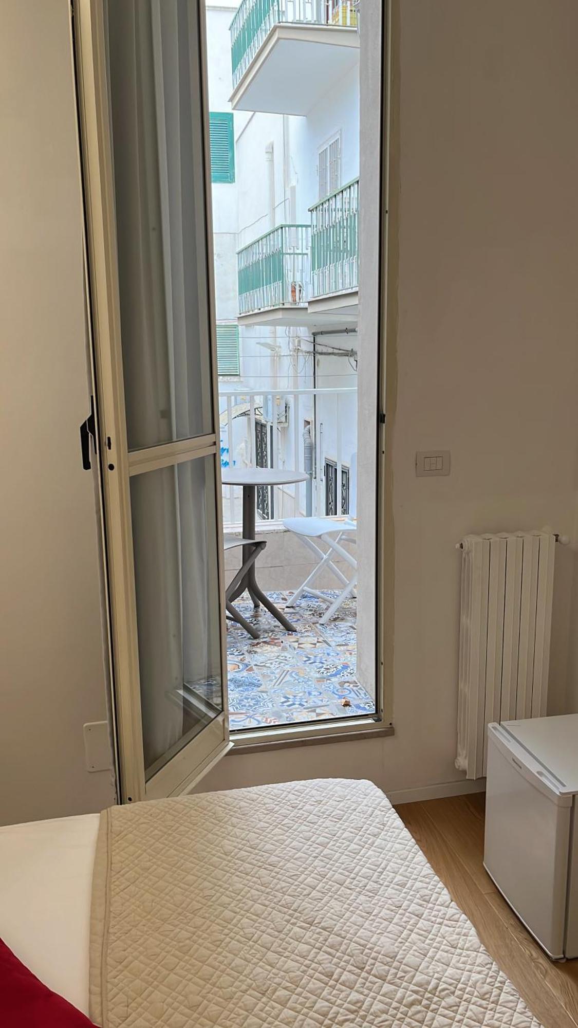 מנפרדוניה Rosarias Rooms מראה חיצוני תמונה